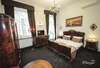 hotel_img